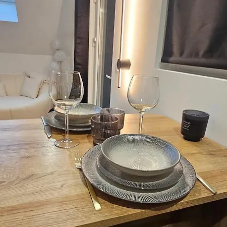 Black Romance Apartment