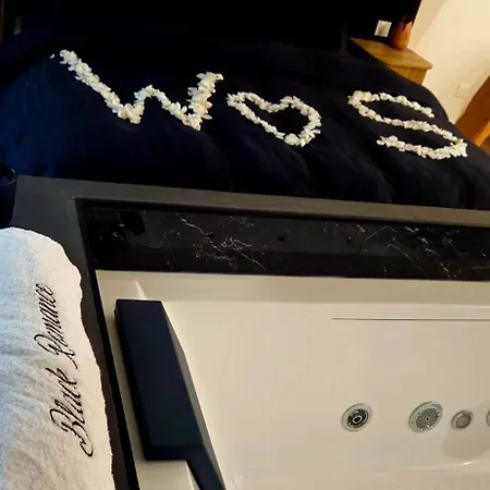 Black Romance Apartment *
