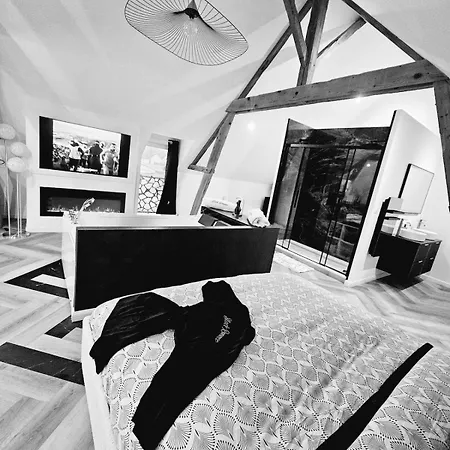 Black Romance Apartment